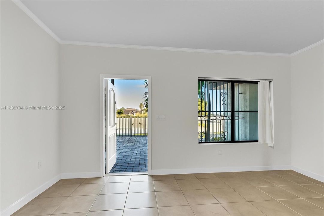 最近售出: $529,000 (3 贝兹, 2 浴室, 1573 平方英尺)