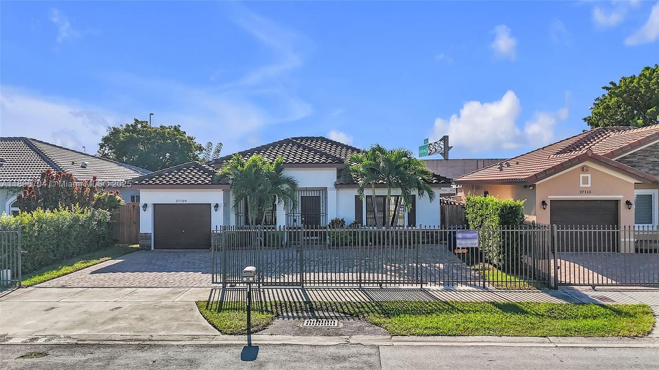 最近售出: $529,000 (3 贝兹, 2 浴室, 1573 平方英尺)