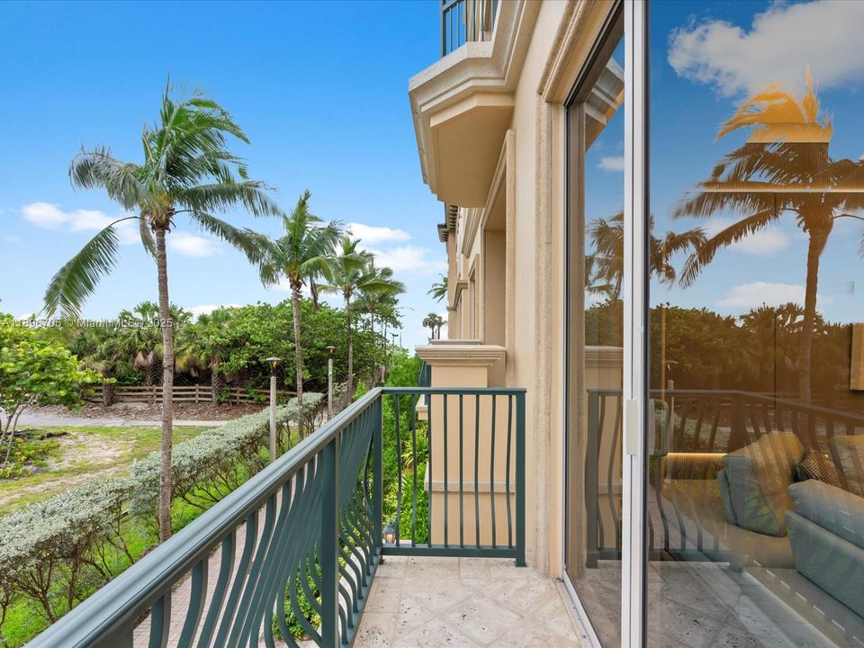 For Rent: $16,500 (2 beds, 2 baths, 2803 Square Feet)