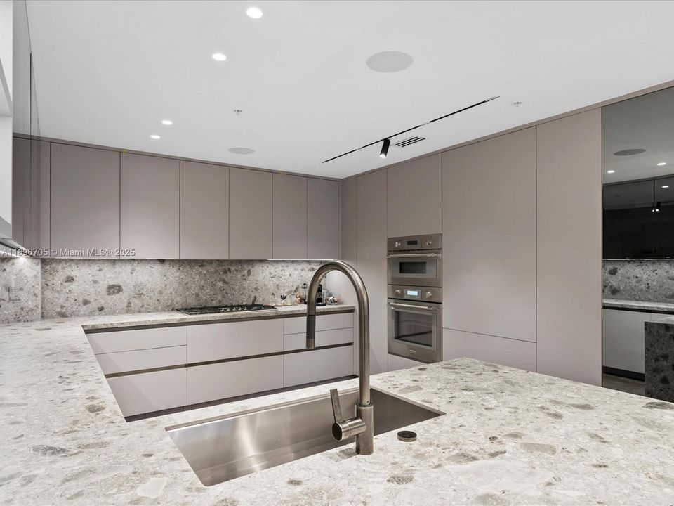 For Rent: $16,500 (2 beds, 2 baths, 2803 Square Feet)