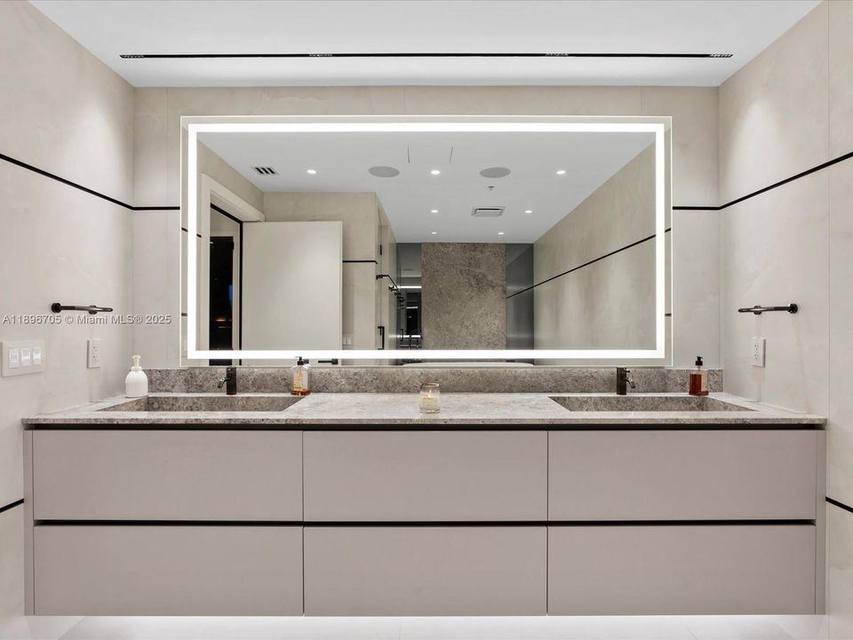 For Rent: $16,500 (2 beds, 2 baths, 2803 Square Feet)