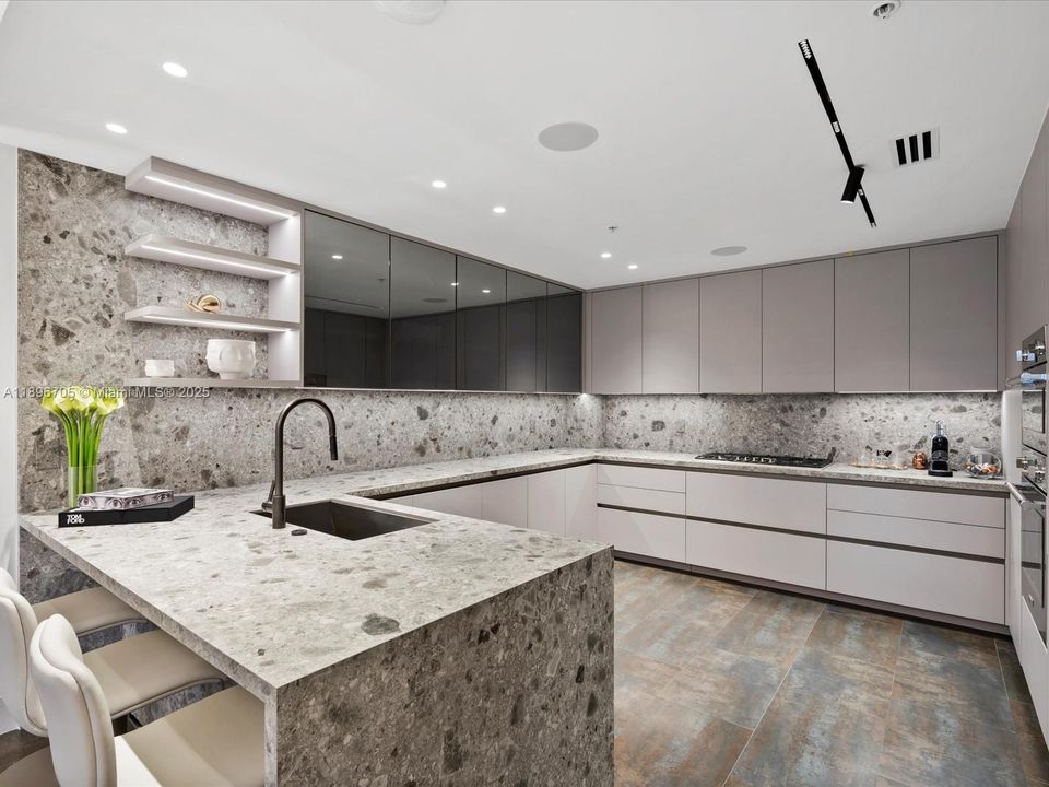 For Rent: $16,500 (2 beds, 2 baths, 2803 Square Feet)