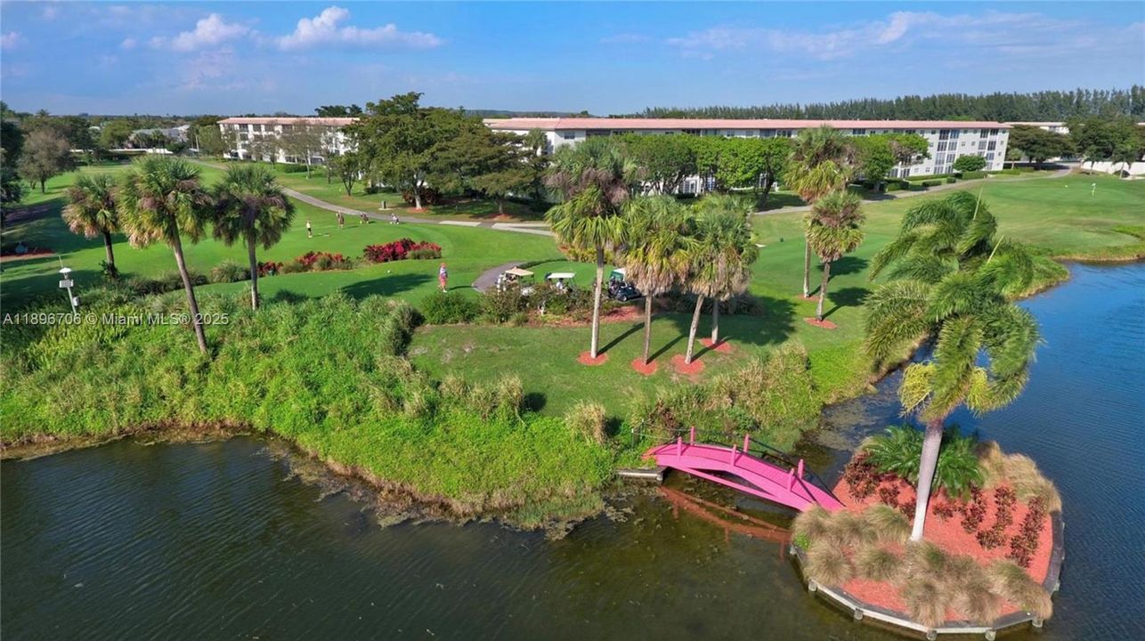 For Sale: $135,000 (2 beds, 2 baths, 1156 Square Feet)