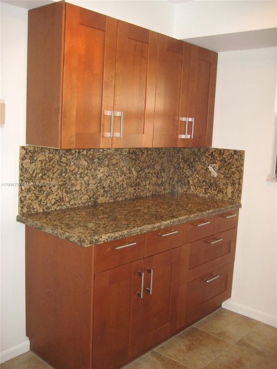 В аренду: $2,700 (2 спален, 2 ванн, 1292 Квадратных фут)