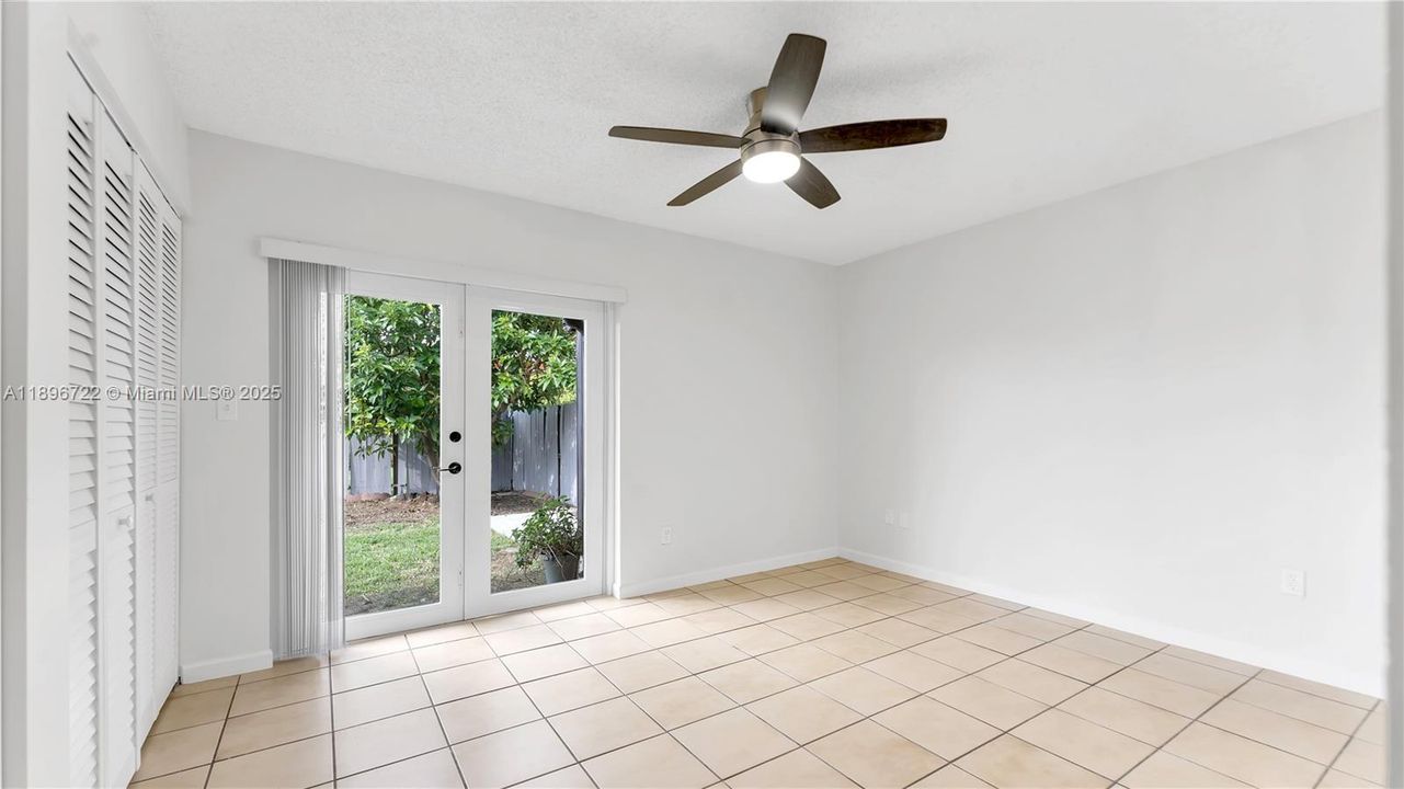 最近租的: $3,000 (3 贝兹, 2 浴室, 1221 平方英尺)