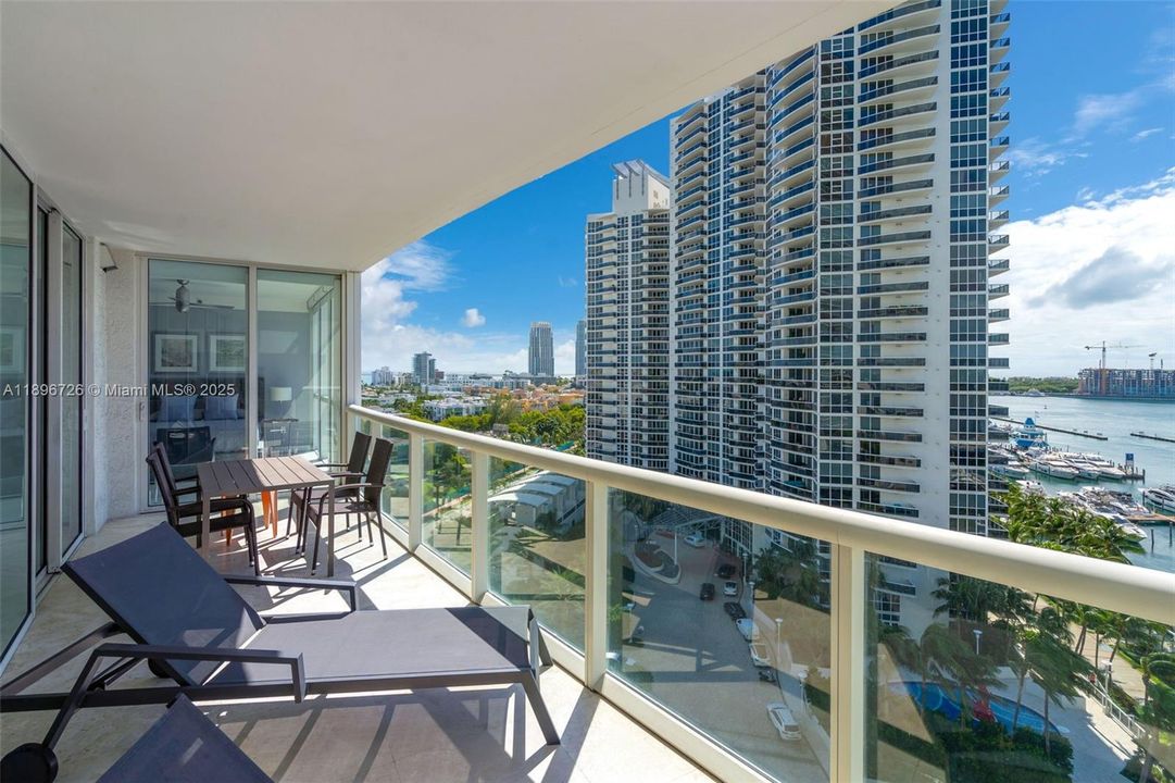 Recently Rented: $11,700 (2 beds, 2 baths, 1750 Square Feet)