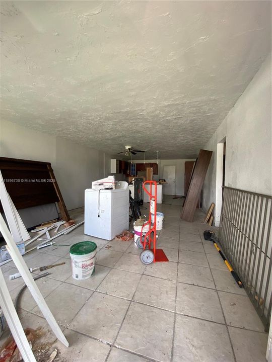 For Sale: $300,000 (2 beds, 2 baths, 1080 Square Feet)