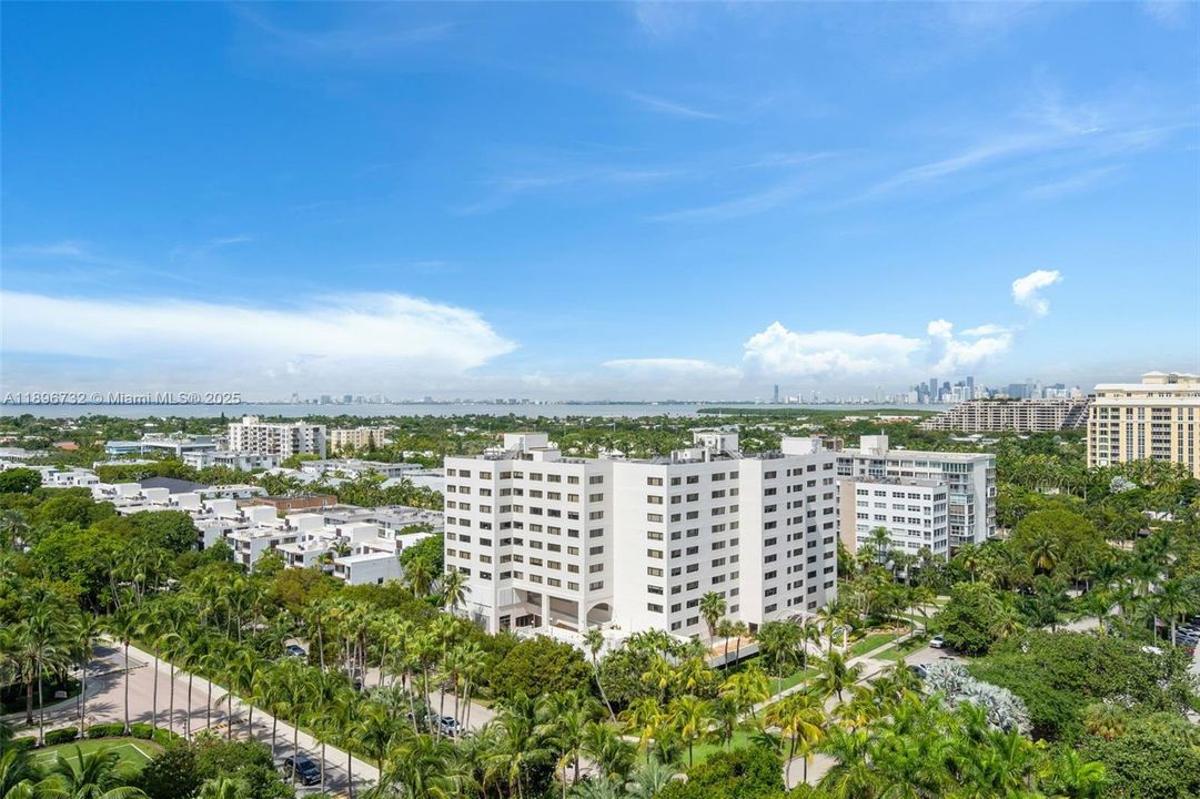 Recently Sold: $4,500,000 (3 beds, 3 baths, 2510 Square Feet)