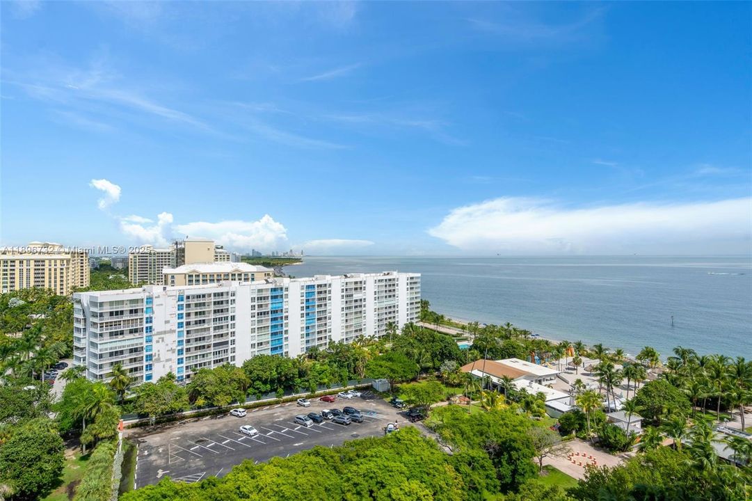 Recently Sold: $4,500,000 (3 beds, 3 baths, 2510 Square Feet)