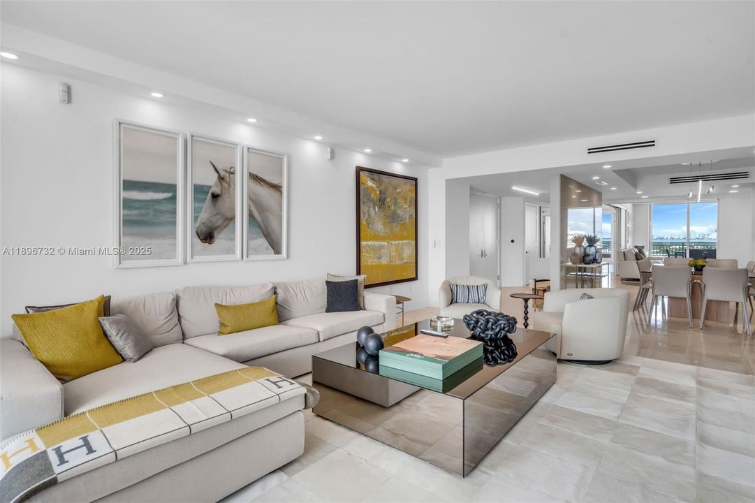 Recently Sold: $4,500,000 (3 beds, 3 baths, 2510 Square Feet)