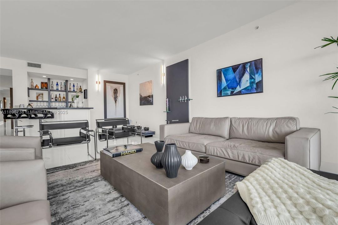 For Sale: $2,400,000 (3 beds, 3 baths, 3264 Square Feet)