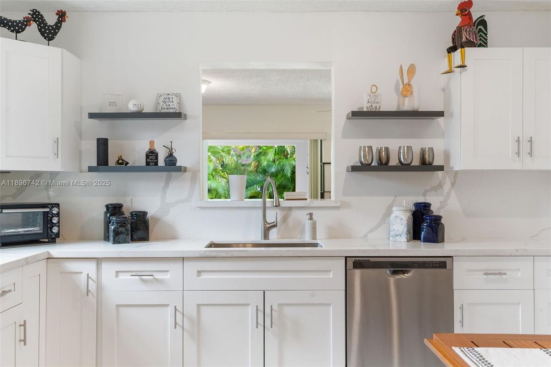 Vendido Recientemente: $939,000 (3 camas, 3 baños, 0 Pies cuadrados)