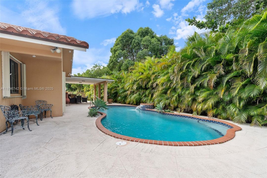 Vendido Recientemente: $939,000 (3 camas, 3 baños, 0 Pies cuadrados)