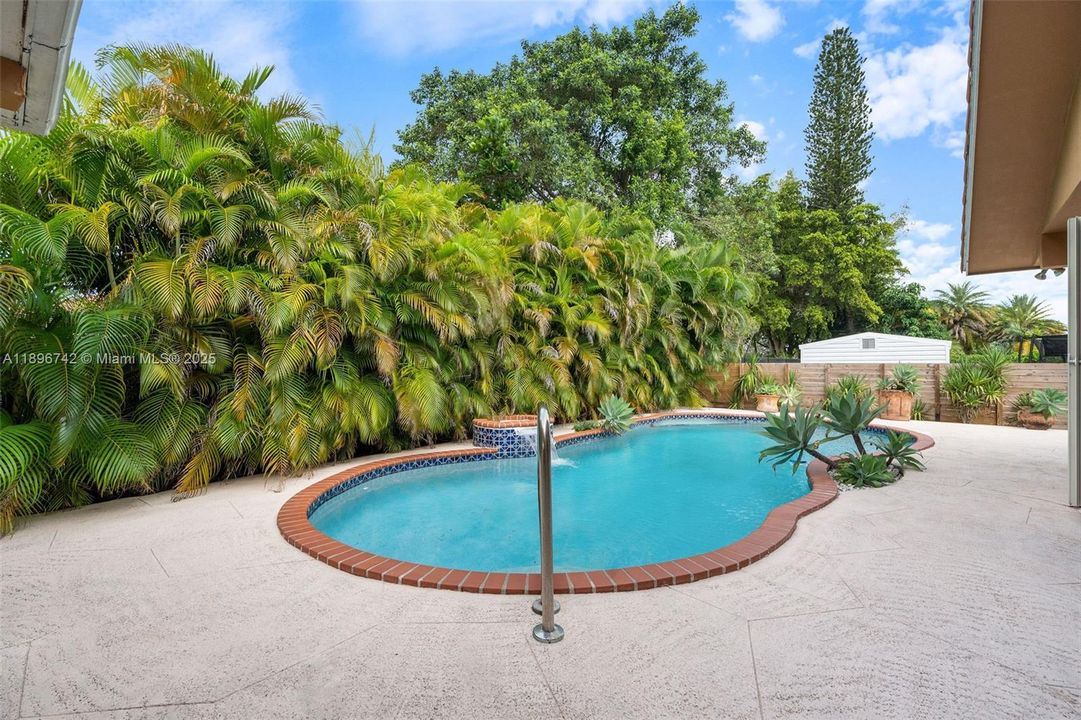 Vendido Recientemente: $939,000 (3 camas, 3 baños, 0 Pies cuadrados)