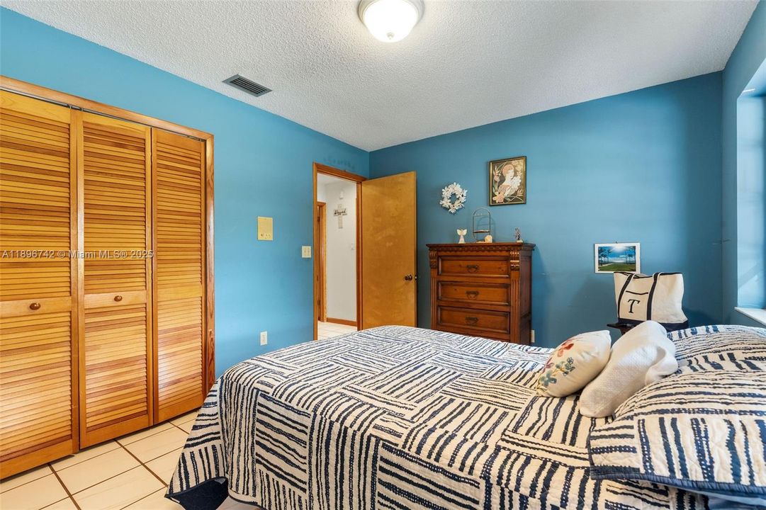 Vendido Recientemente: $939,000 (3 camas, 3 baños, 0 Pies cuadrados)