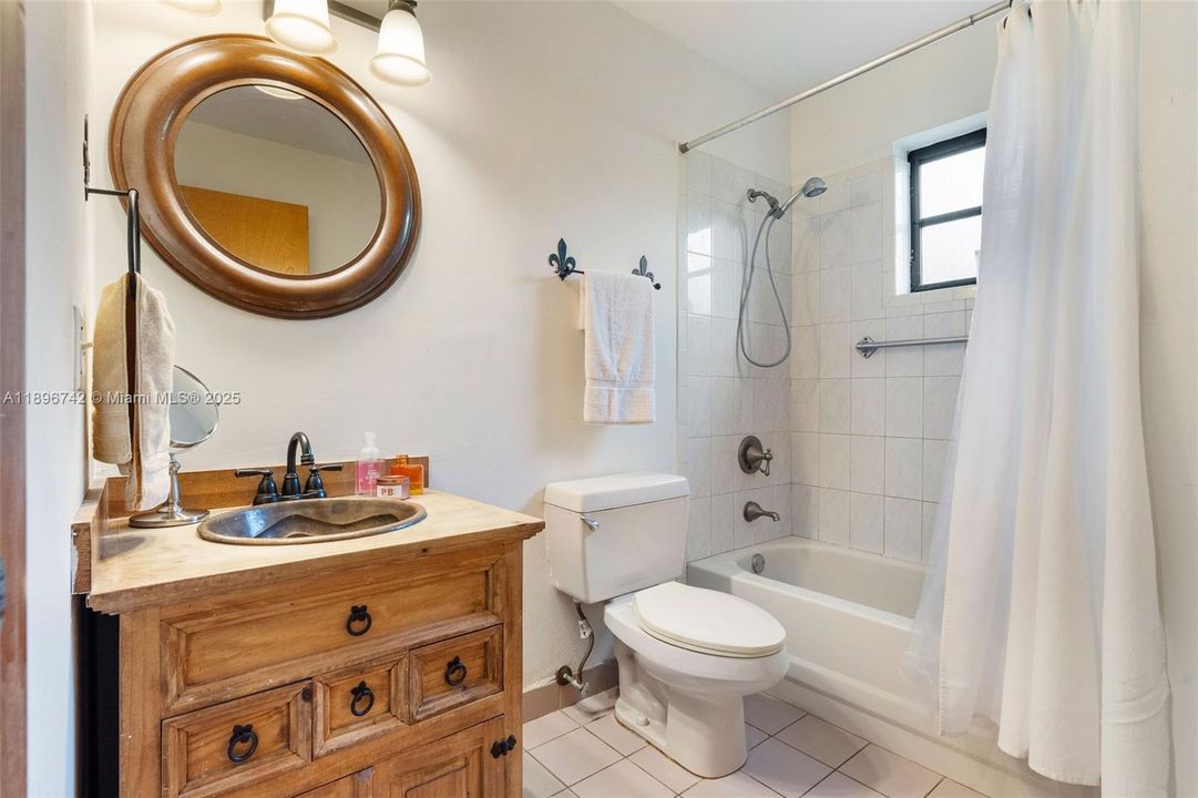 Vendido Recientemente: $939,000 (3 camas, 3 baños, 0 Pies cuadrados)