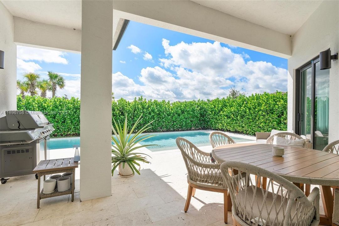 For Sale: $2,450,000 (4 beds, 3 baths, 3100 Square Feet)