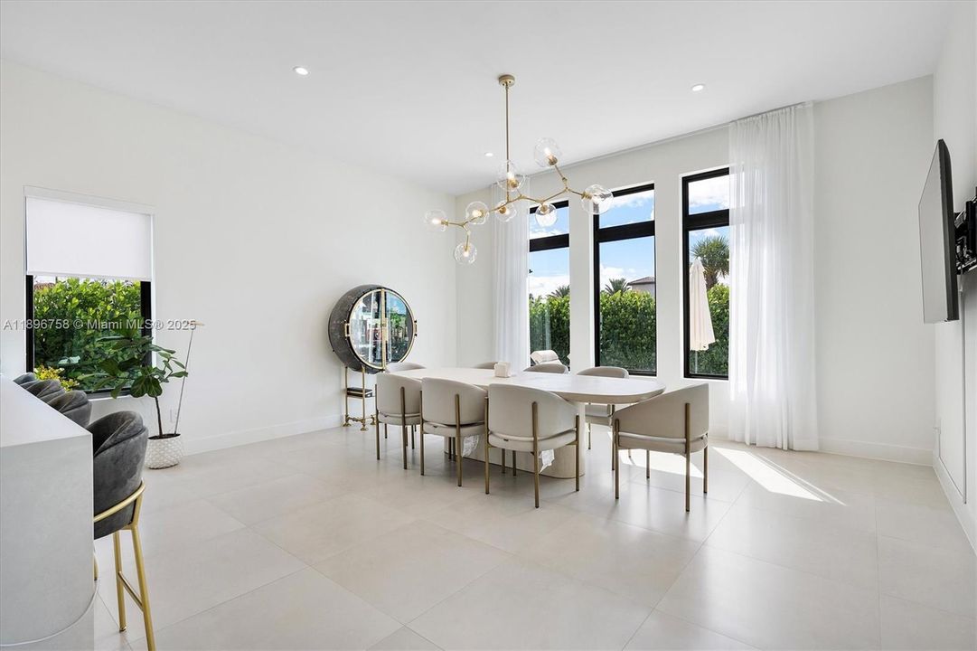 For Sale: $2,450,000 (4 beds, 3 baths, 3100 Square Feet)