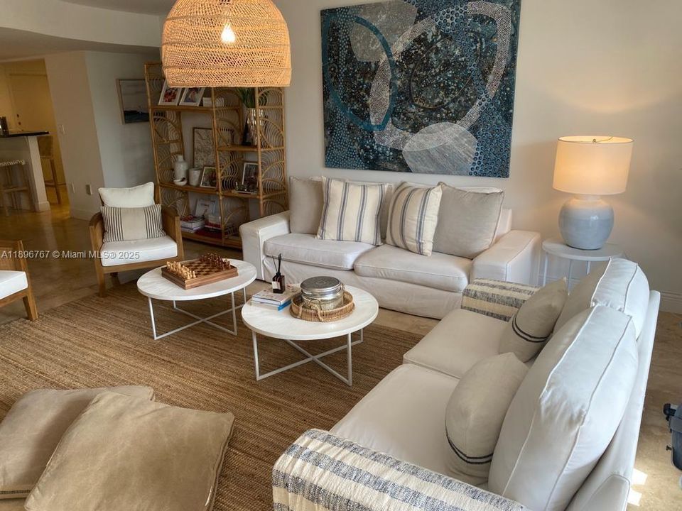 For Rent: $6,700 (3 beds, 2 baths, 1645 Square Feet)