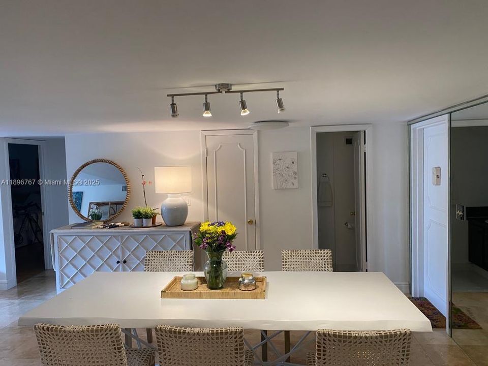 For Rent: $6,700 (3 beds, 2 baths, 1645 Square Feet)