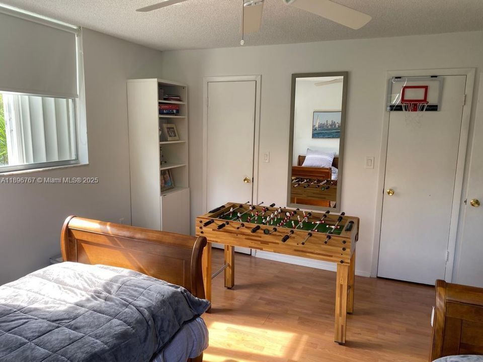 For Rent: $6,700 (3 beds, 2 baths, 1645 Square Feet)