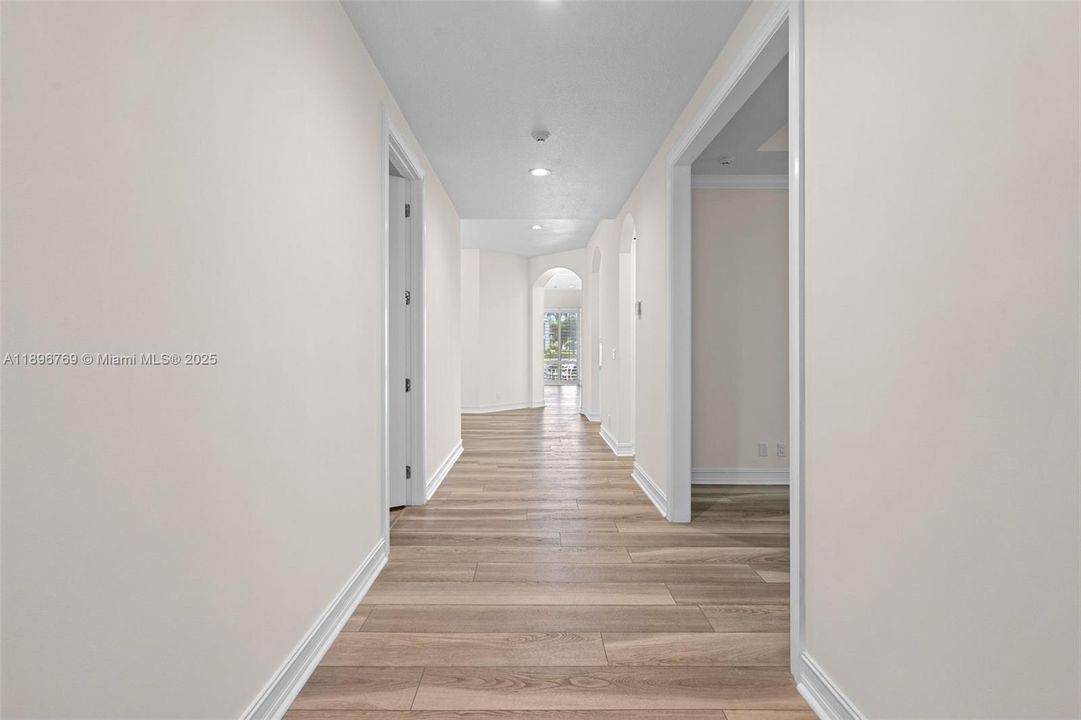 Active With Contract: $1,055,000 (3 beds, 3 baths, 2315 Square Feet)