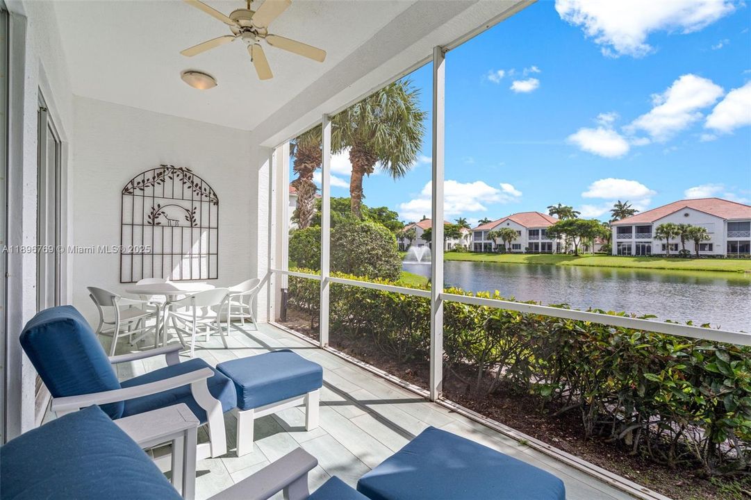 Active With Contract: $1,055,000 (3 beds, 3 baths, 2315 Square Feet)