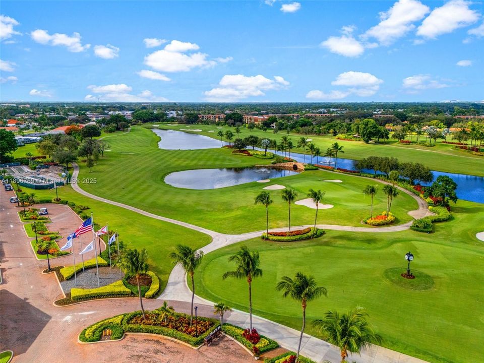 Active With Contract: $1,055,000 (3 beds, 3 baths, 2315 Square Feet)