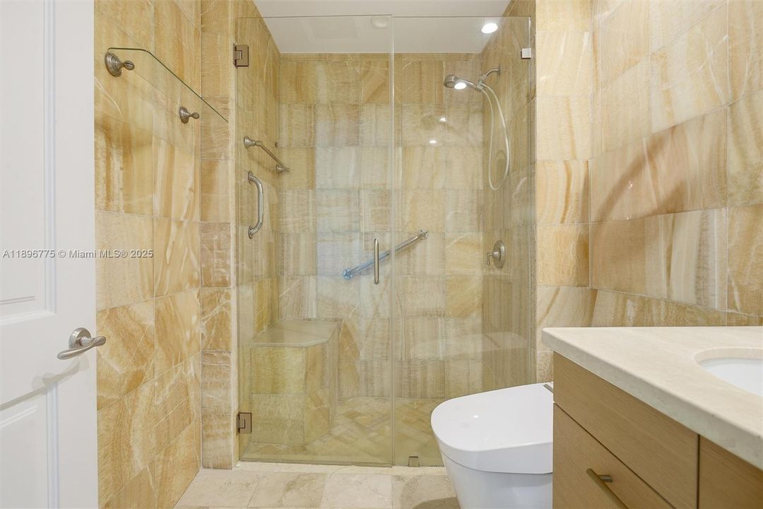 For Sale: $7,495,000 (3 beds, 3 baths, 3289 Square Feet)