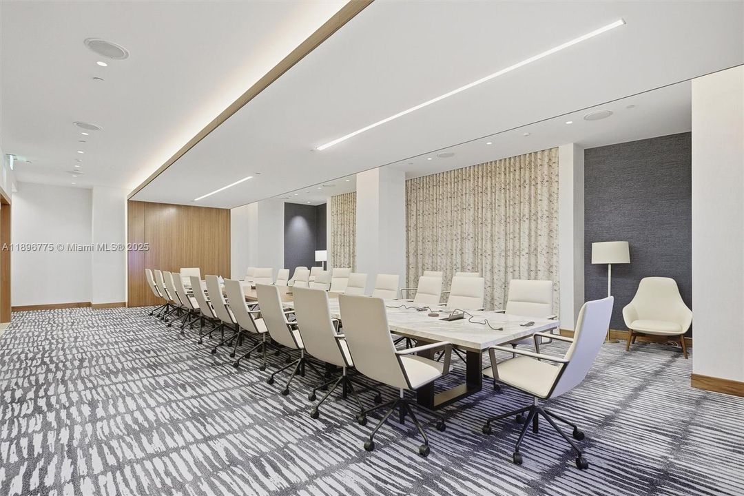 For Sale: $7,495,000 (3 beds, 3 baths, 3289 Square Feet)