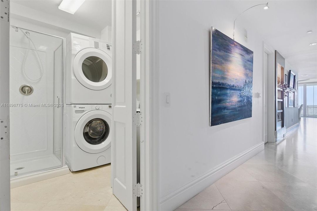 For Sale: $7,495,000 (3 beds, 3 baths, 3289 Square Feet)