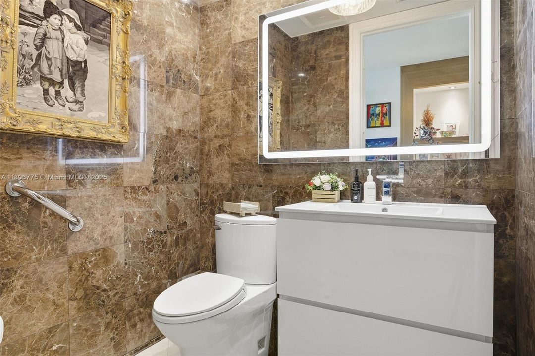 For Sale: $7,495,000 (3 beds, 3 baths, 3289 Square Feet)