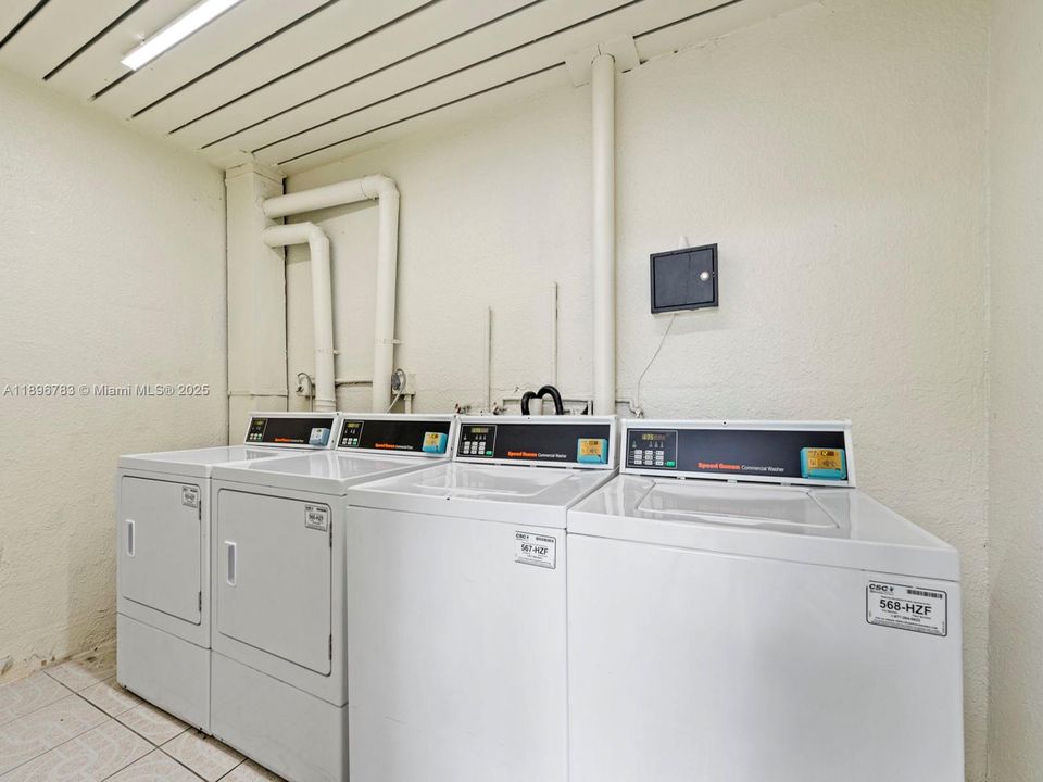 For Sale: $199,000 (2 beds, 2 baths, 1252 Square Feet)