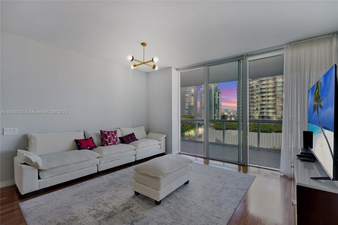 En Venta: $1,799,000 (2 camas, 2 baños, 1452 Pies cuadrados)