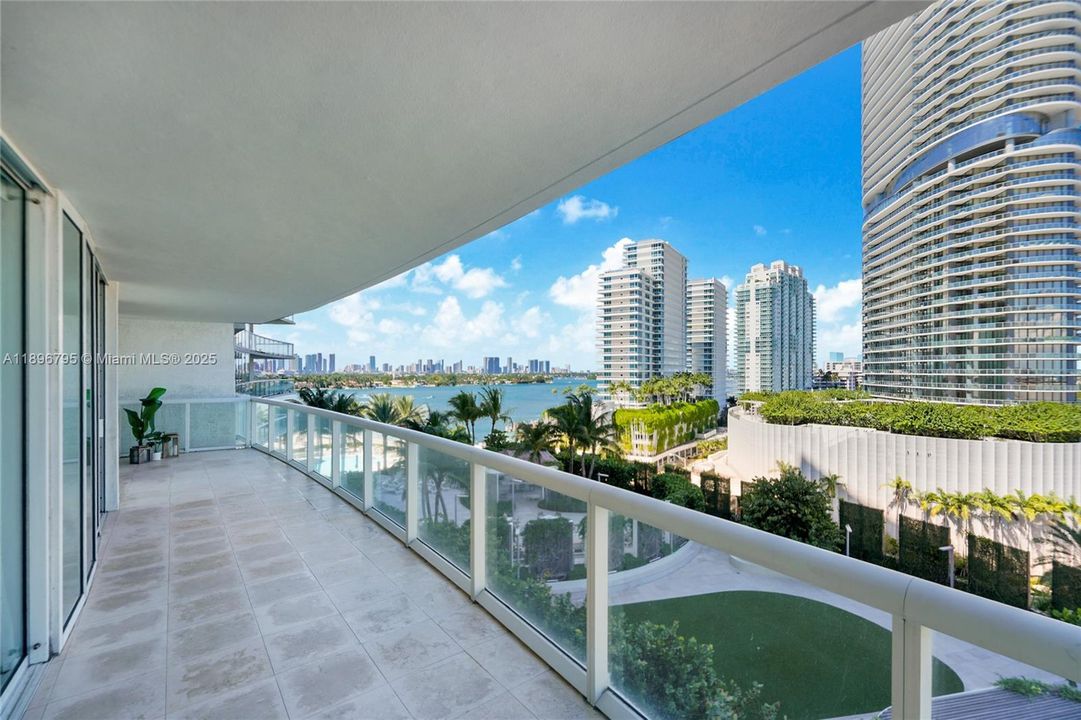 En Venta: $1,799,000 (2 camas, 2 baños, 1452 Pies cuadrados)