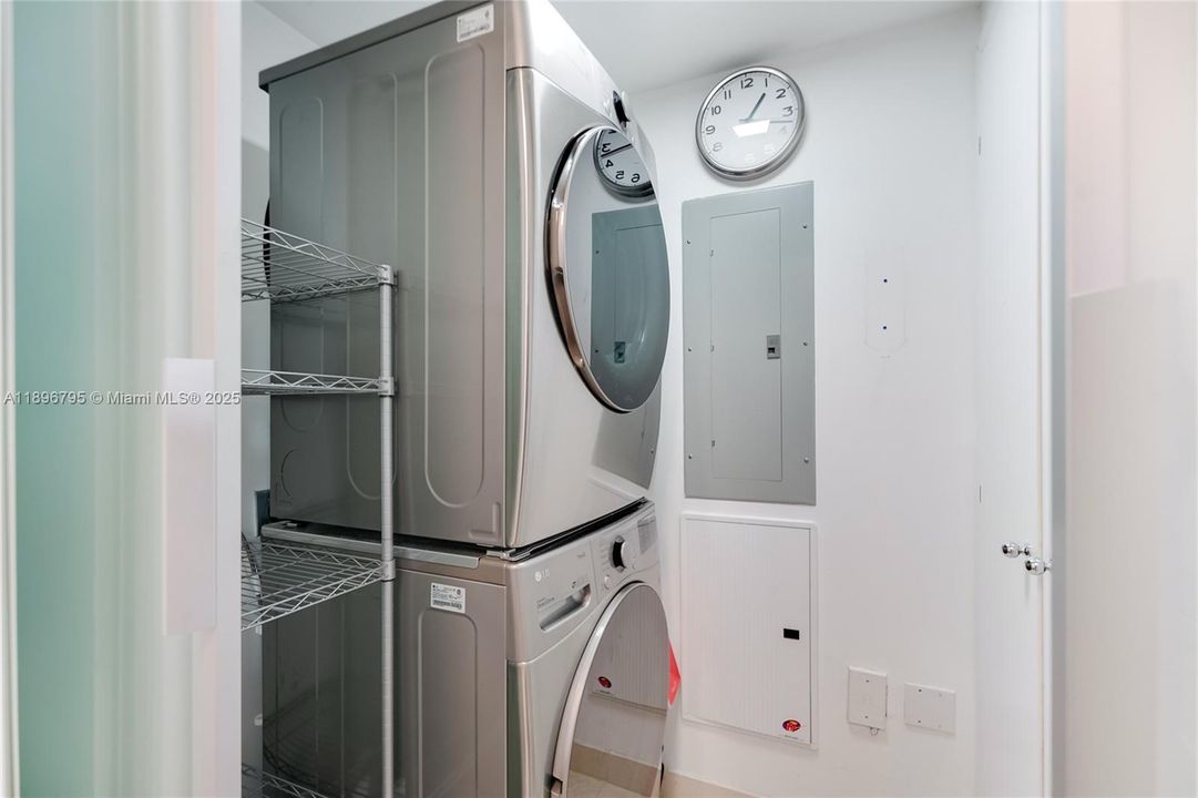 En Venta: $1,799,000 (2 camas, 2 baños, 1452 Pies cuadrados)