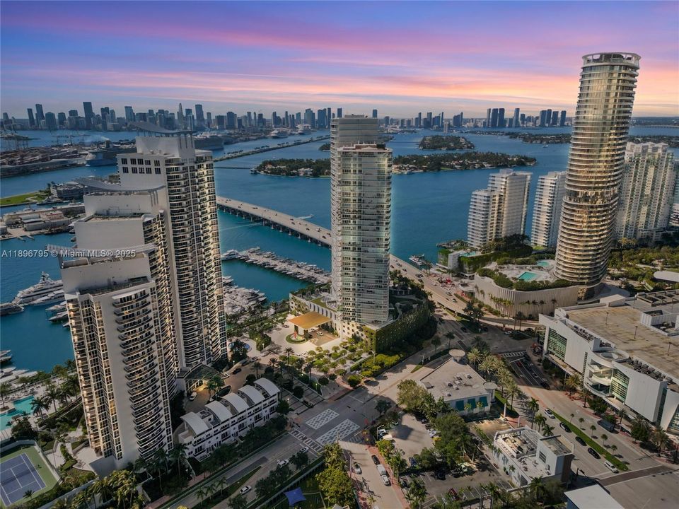 En Venta: $1,799,000 (2 camas, 2 baños, 1452 Pies cuadrados)