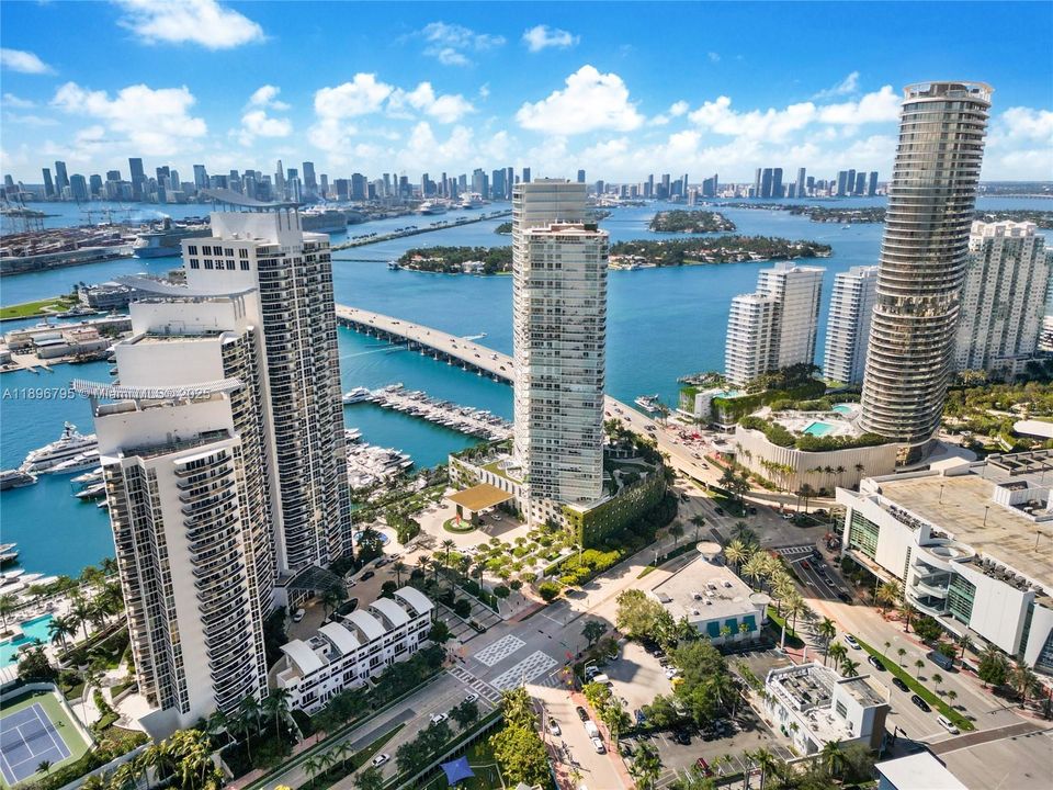 En Venta: $1,799,000 (2 camas, 2 baños, 1452 Pies cuadrados)