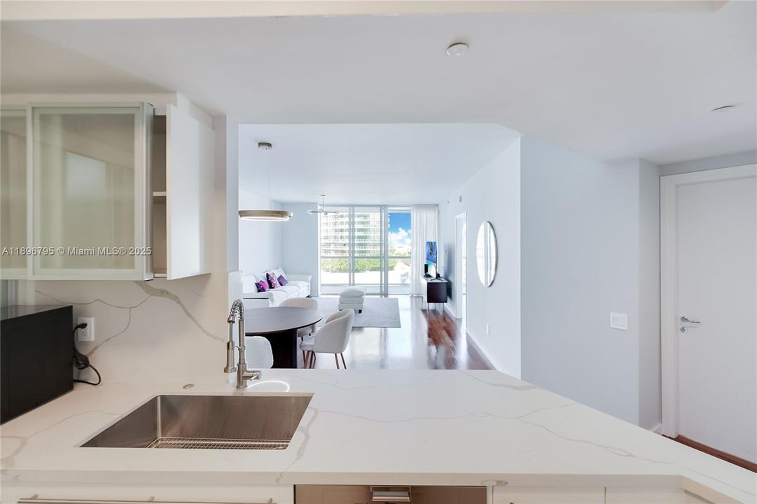 En Venta: $1,799,000 (2 camas, 2 baños, 1452 Pies cuadrados)