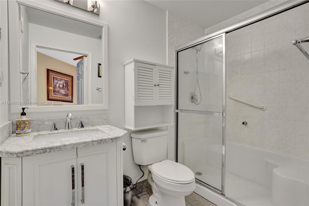 合同活跃: $460,000 (3 贝兹, 2 浴室, 1292 平方英尺)