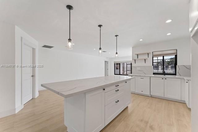 For Sale: $469,900 (3 beds, 2 baths, 1616 Square Feet)