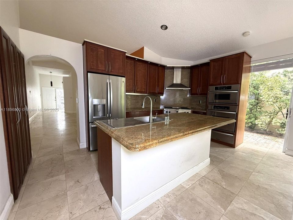 Active With Contract: $685,000 (3 beds, 2 baths, 1648 Square Feet)