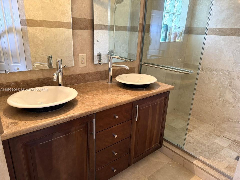 Active With Contract: $685,000 (3 beds, 2 baths, 1648 Square Feet)