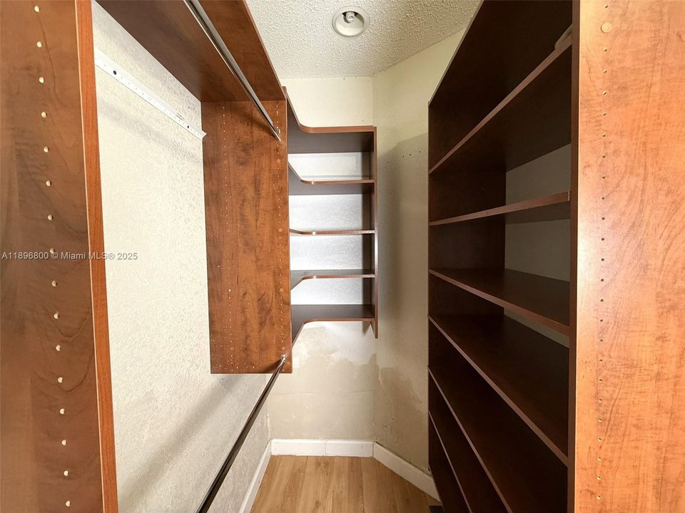 Active With Contract: $685,000 (3 beds, 2 baths, 1648 Square Feet)