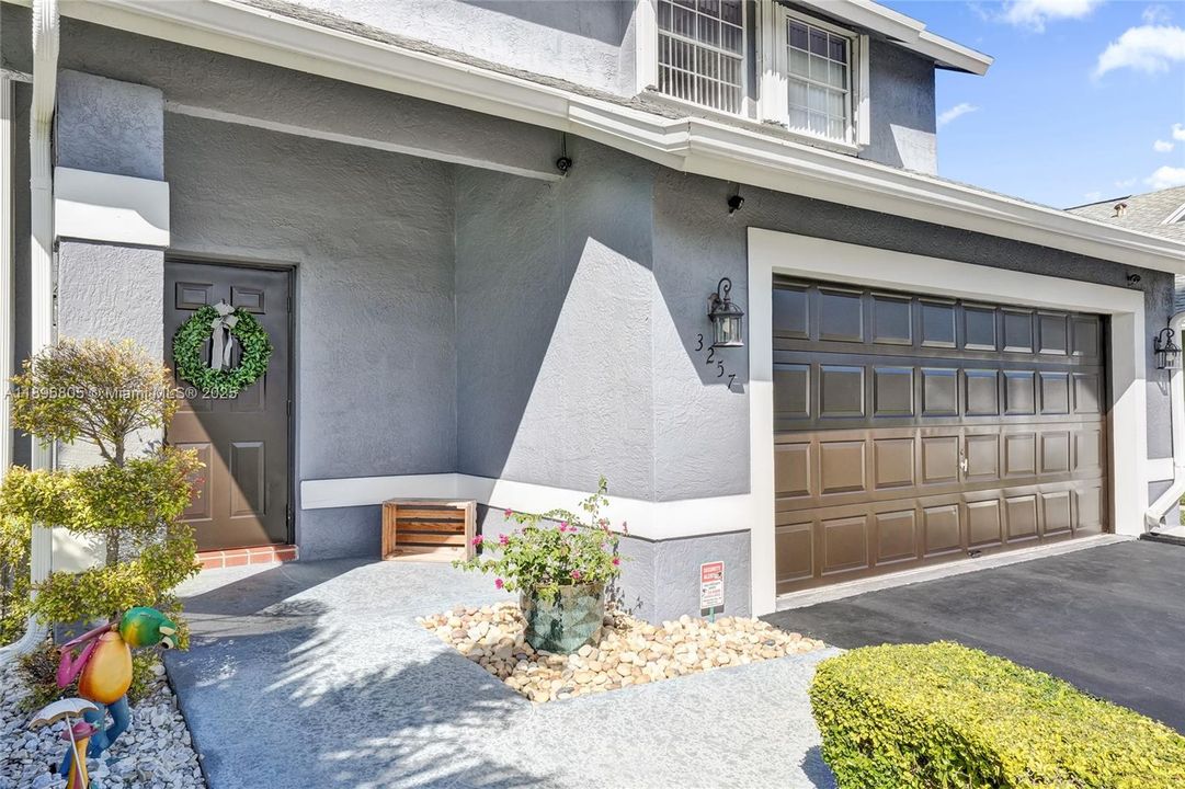 Recently Sold: $610,000 (4 beds, 2 baths, 1876 Square Feet)