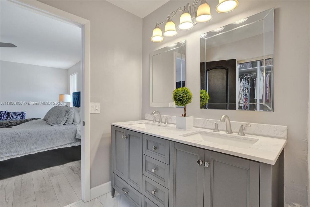 Recently Sold: $610,000 (4 beds, 2 baths, 1876 Square Feet)