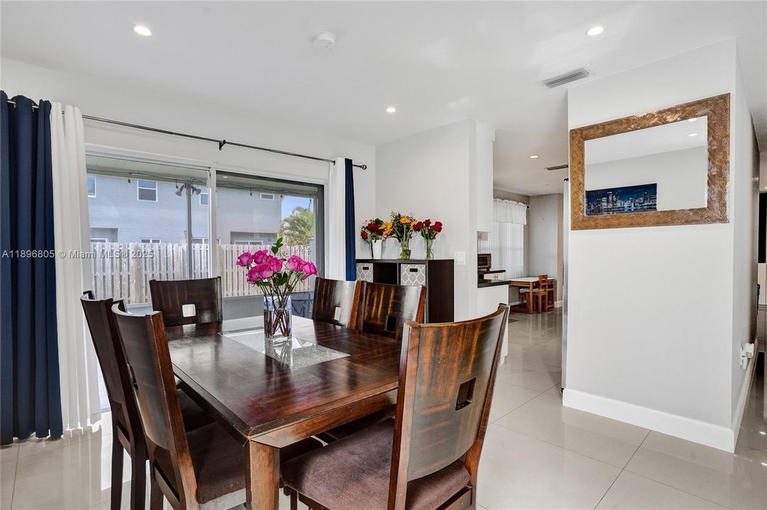 Recently Sold: $610,000 (4 beds, 2 baths, 1876 Square Feet)