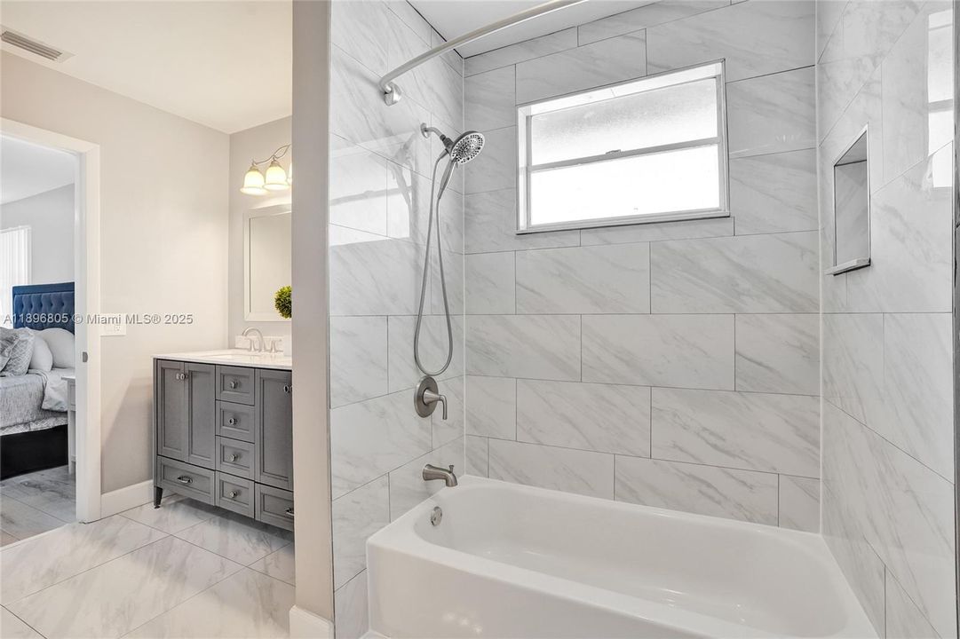 Recently Sold: $610,000 (4 beds, 2 baths, 1876 Square Feet)