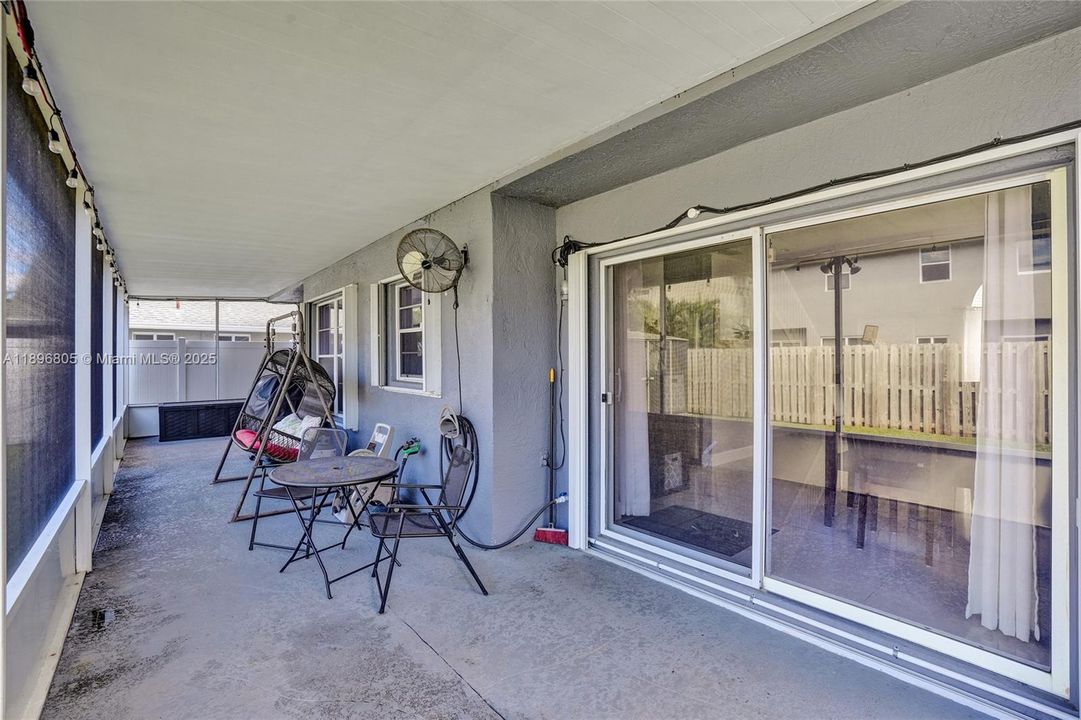 Recently Sold: $610,000 (4 beds, 2 baths, 1876 Square Feet)