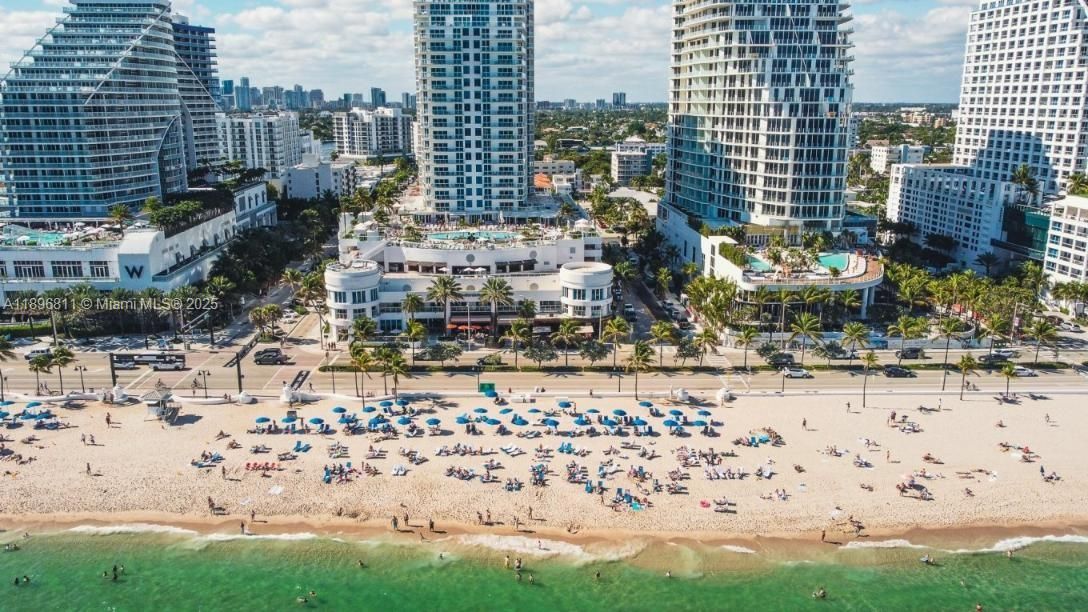 На продажу: $465,000 (1 спален, 2 ванн, 1028 Квадратных фут)